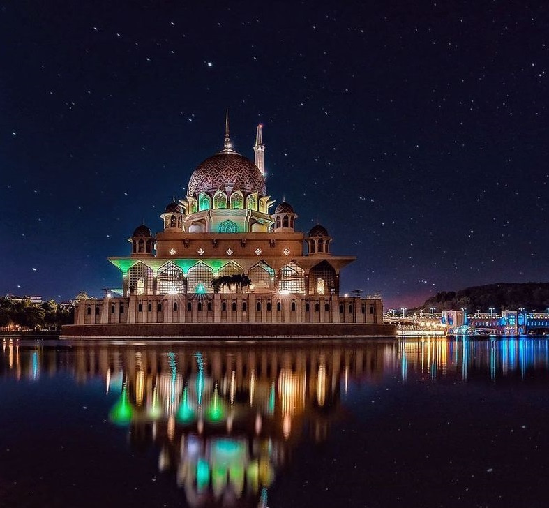 Putra Camii Putra Mosque