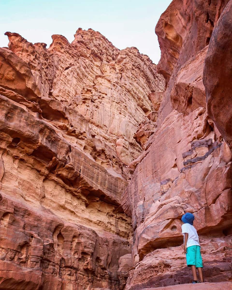 Wadi Rum: The Valley of the Moon Wadi Rum: The Valley of the Moon