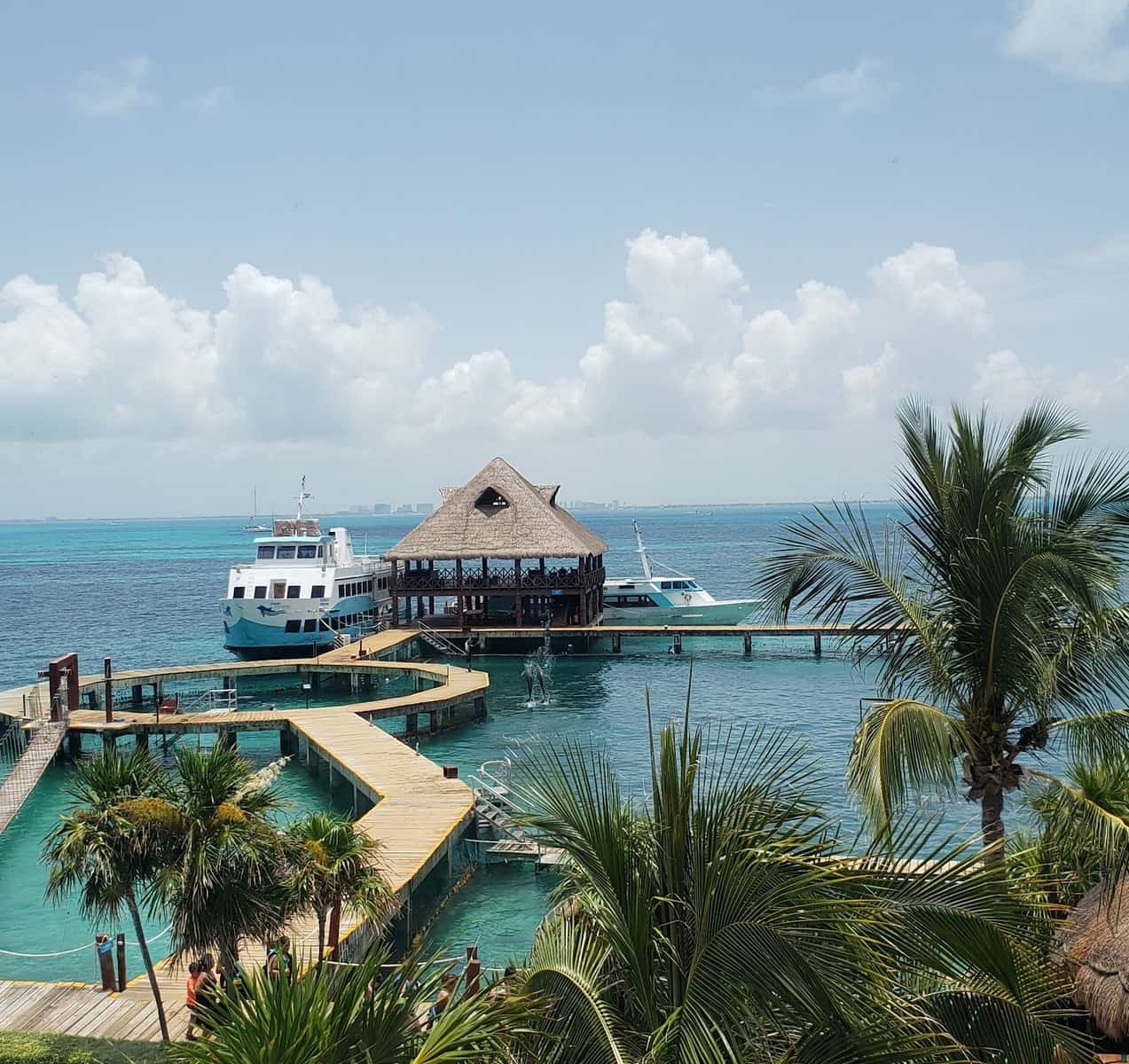 Sac Bajo, Isla Mujeres Sac Bajo, Isla Mujeres